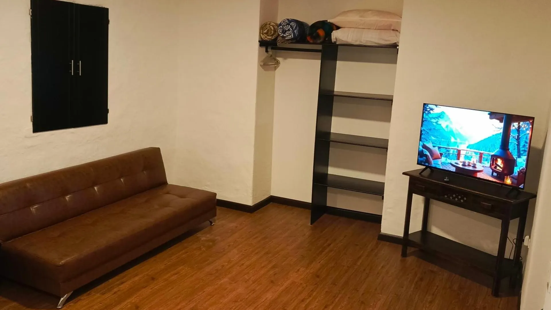 El Renacimiento - La Rueda Bed & Breakfast Cuenca 0*,